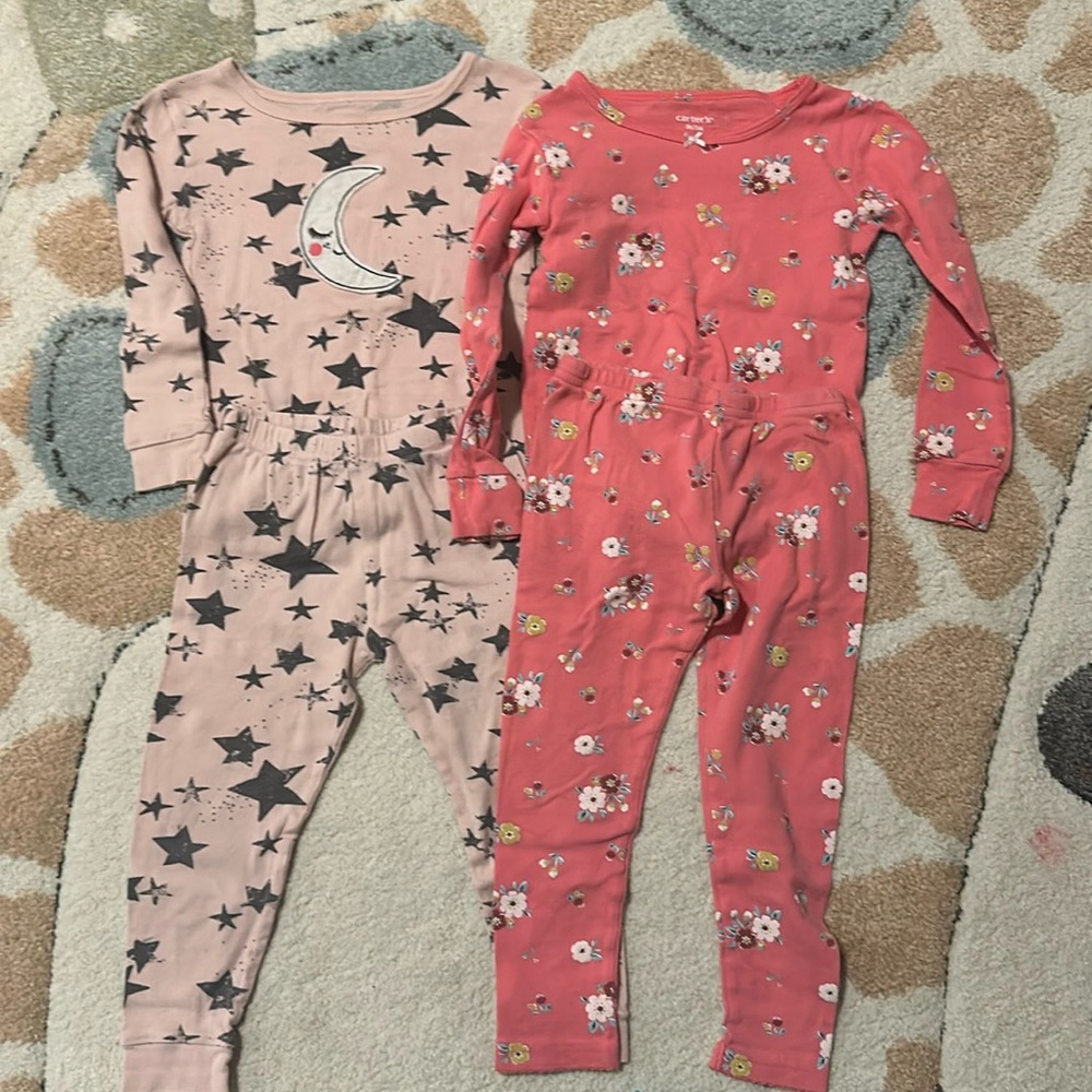 3T matching pajamas sets